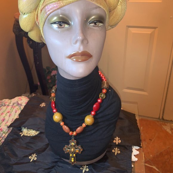 Custume Jewelry Pearl Necklace - Picture 1 of 1